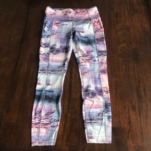 Lululemon women’s fast and free 25” crop size 6